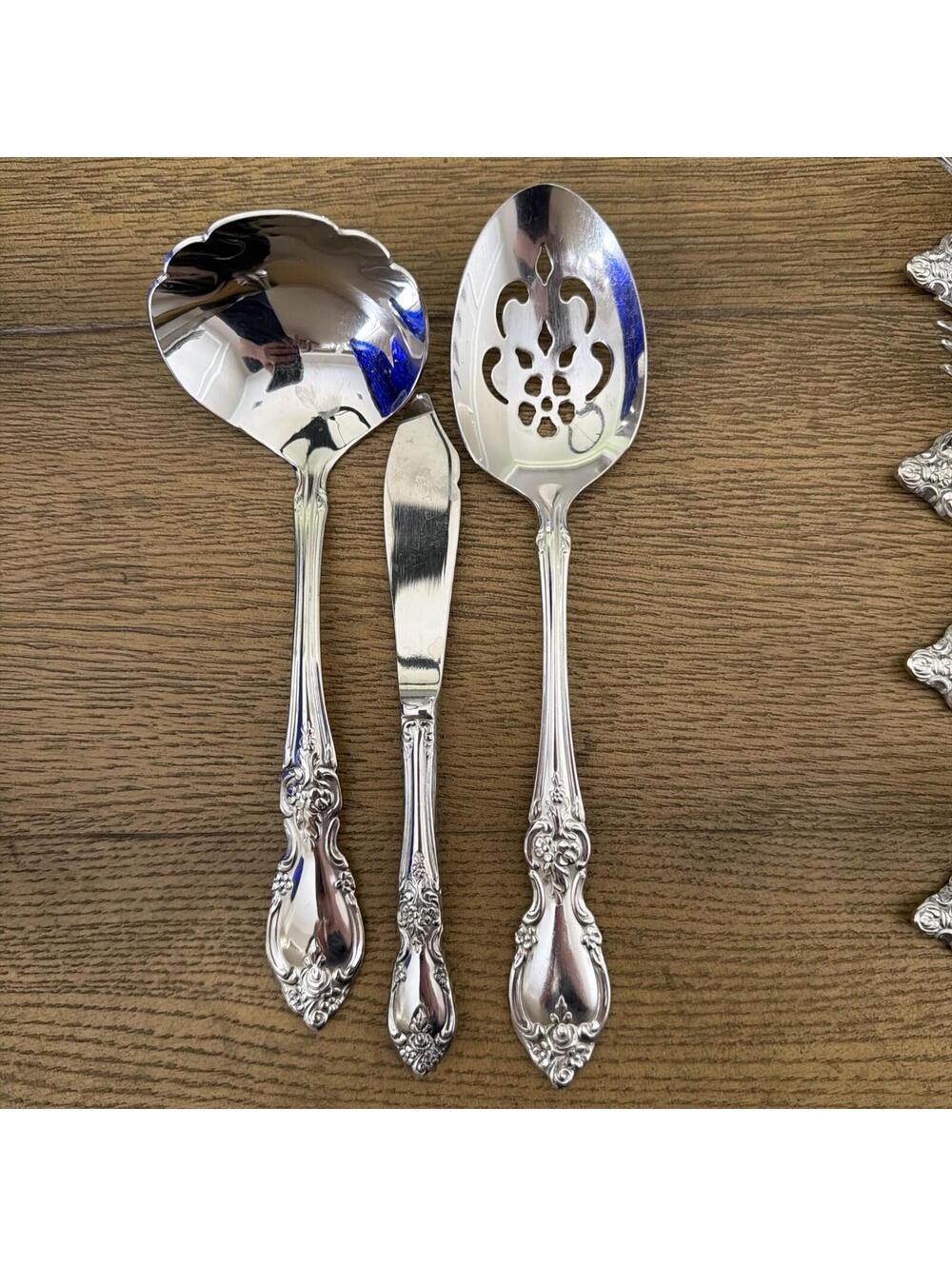 Oneida Louisiana Hostess Serving Set - Spoon, Ladle and Butter Knife